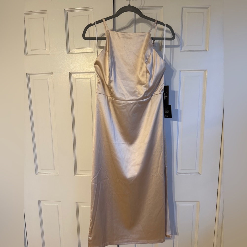 Lulu's Champagne midi-dress